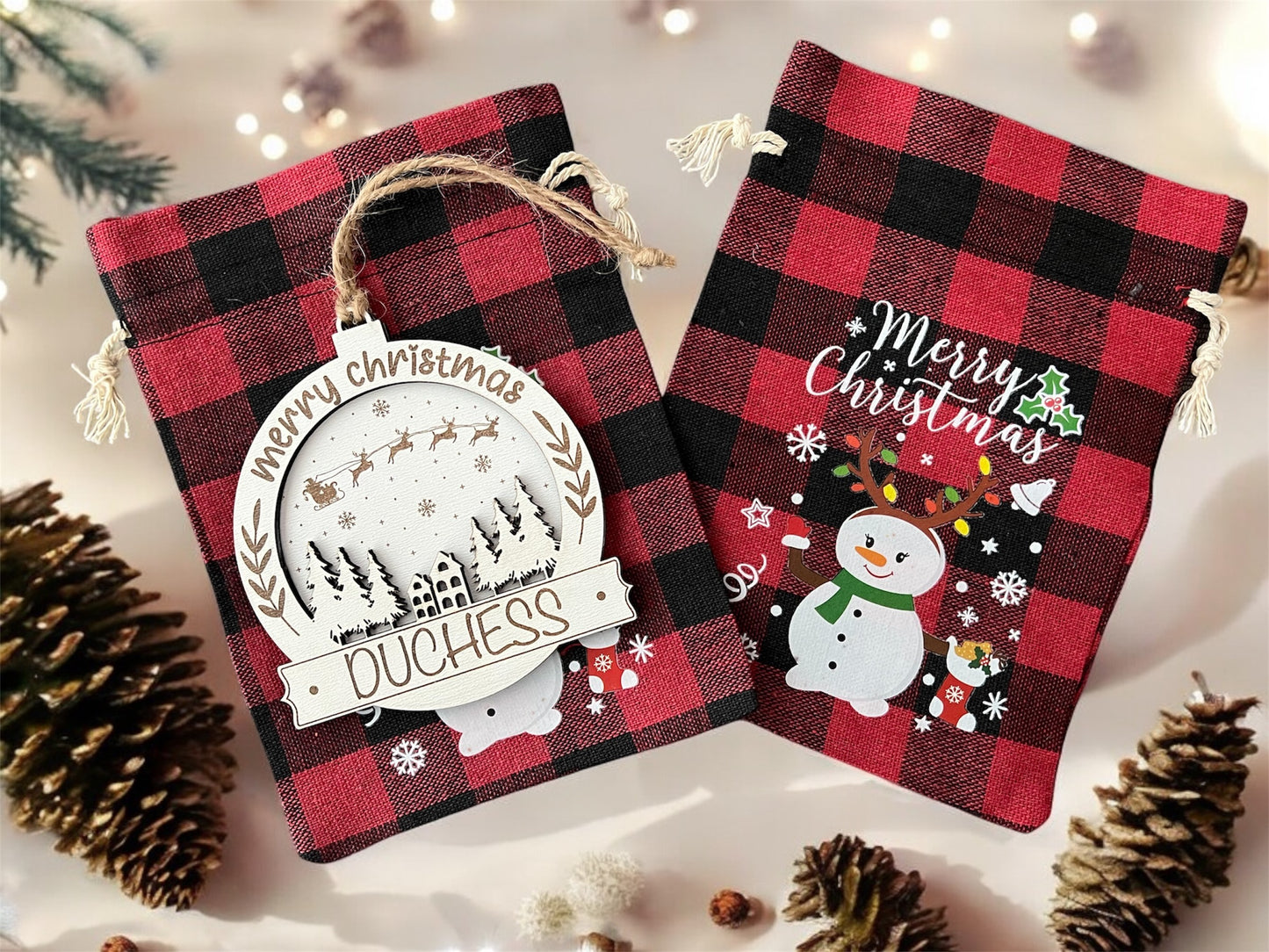 Personalized "Merry Christmas" 3.5" Round Ornament